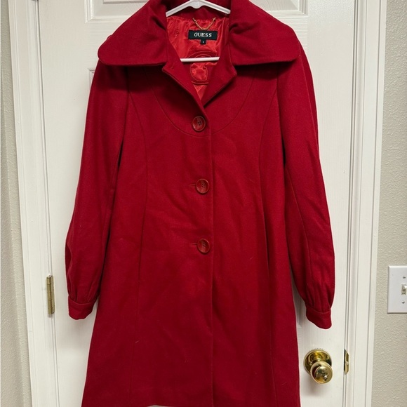 Guess Red Trench Coat with Notched Collar and Mid-Length Cut - Picture 1 of 4